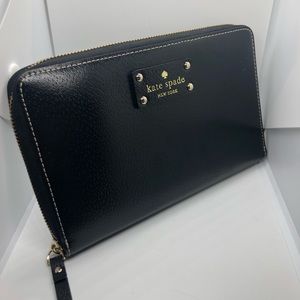 Kate Spade Travel Wallet EUC